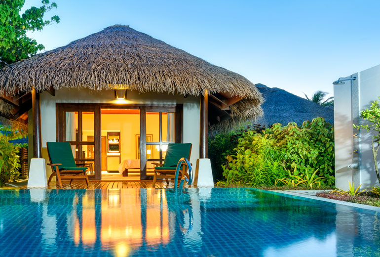 房型内部设施图片参考，如无边泳池与电视及音响， 带泳池的别墅-Cottages with pool maldievs(满月岛(喜来登) Full Moon) 